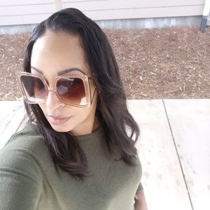 Meet your Posher, Alyssa